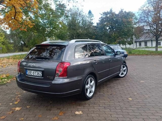 Серый Тойота Авенсис, объемом двигателя 0 л и пробегом 200 тыс. км за 4400 $, фото 1 на Automoto.ua