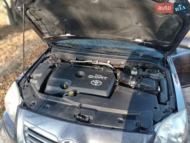 Серый Тойота Авенсис, объемом двигателя 2.2 л и пробегом 290 тыс. км за 6699 $, фото 11 на Automoto.ua