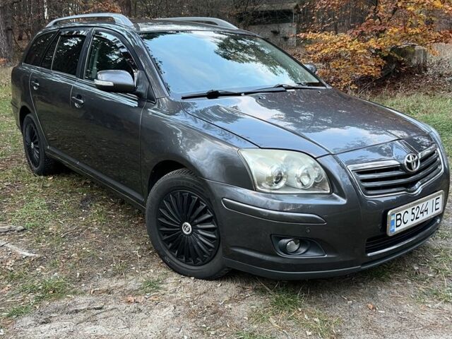 Серый Тойота Авенсис, объемом двигателя 1.8 л и пробегом 315 тыс. км за 5900 $, фото 3 на Automoto.ua