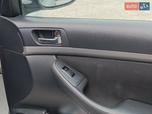 Сірий Тойота Авенсіс, об'ємом двигуна 2 л та пробігом 353 тис. км за 6450 $, фото 33 на Automoto.ua