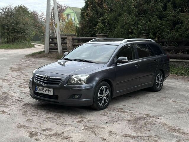 Сірий Тойота Авенсіс, об'ємом двигуна 2 л та пробігом 400 тис. км за 3500 $, фото 1 на Automoto.ua