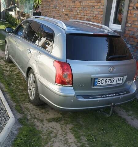 Сірий Тойота Авенсіс, об'ємом двигуна 2 л та пробігом 409 тис. км за 7000 $, фото 1 на Automoto.ua