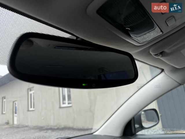 Серый Тойота Авенсис, объемом двигателя 2 л и пробегом 194 тыс. км за 7800 $, фото 117 на Automoto.ua