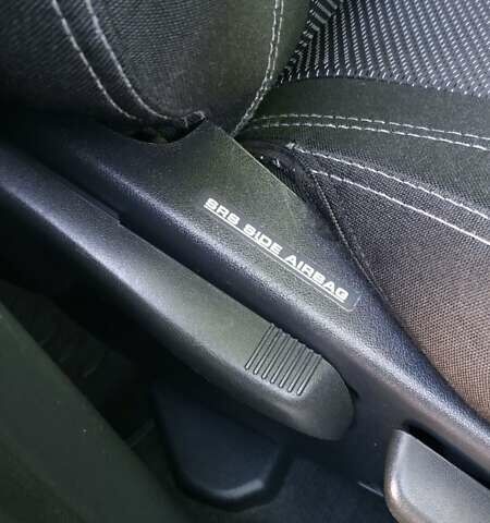 Сірий Тойота Авенсіс, об'ємом двигуна 2 л та пробігом 409 тис. км за 7000 $, фото 104 на Automoto.ua