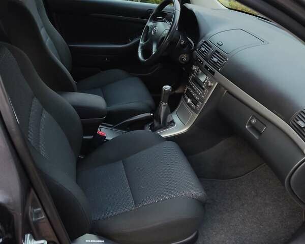 Сірий Тойота Авенсіс, об'ємом двигуна 1.8 л та пробігом 212 тис. км за 7700 $, фото 22 на Automoto.ua