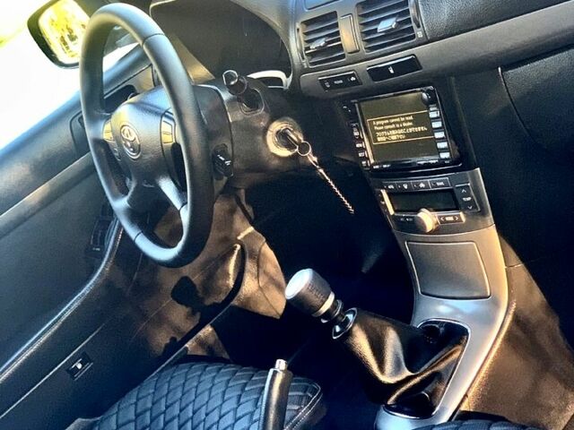 Серый Тойота Авенсис, объемом двигателя 2 л и пробегом 194 тыс. км за 5500 $, фото 10 на Automoto.ua