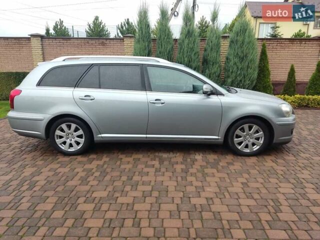 Серый Тойота Авенсис, объемом двигателя 1.8 л и пробегом 205 тыс. км за 7650 $, фото 8 на Automoto.ua