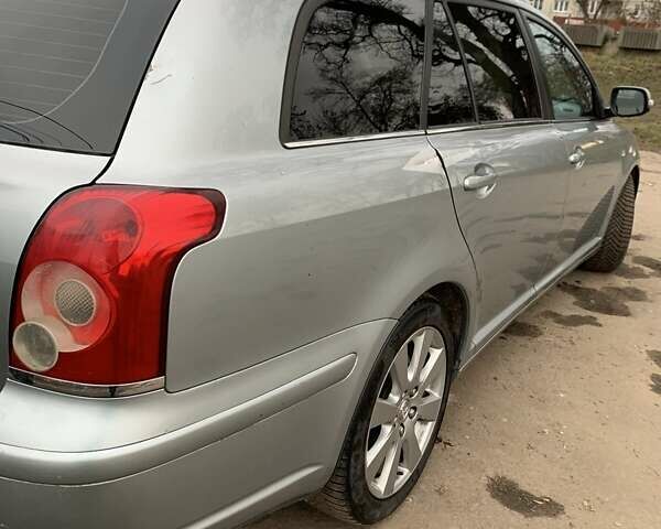 Серый Тойота Авенсис, объемом двигателя 2.2 л и пробегом 243 тыс. км за 6200 $, фото 6 на Automoto.ua