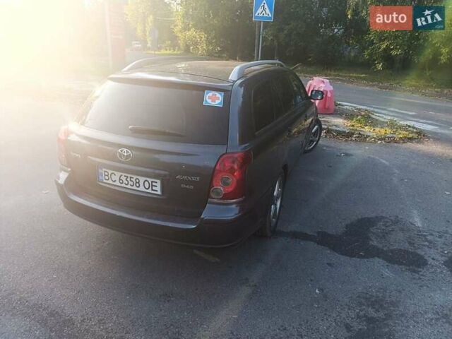 Серый Тойота Авенсис, объемом двигателя 2.2 л и пробегом 327 тыс. км за 5000 $, фото 1 на Automoto.ua