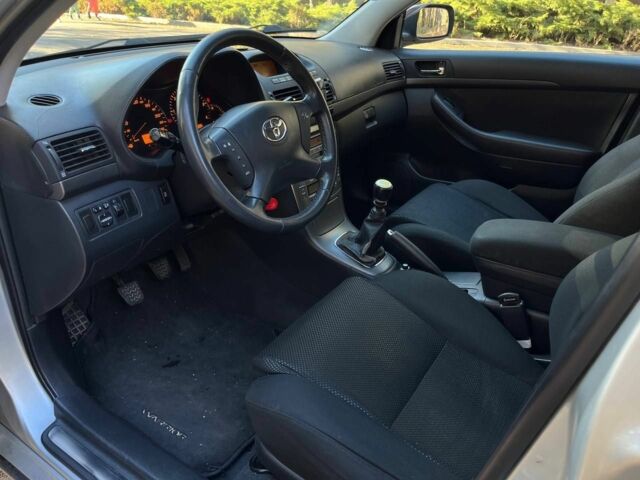 Серый Тойота Авенсис, объемом двигателя 0 л и пробегом 280 тыс. км за 2700 $, фото 16 на Automoto.ua