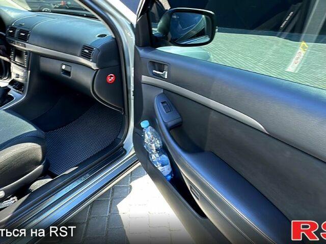 Сірий Тойота Авенсіс, об'ємом двигуна 2.2 л та пробігом 285 тис. км за 7700 $, фото 6 на Automoto.ua