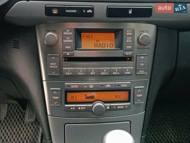 Сірий Тойота Авенсіс, об'ємом двигуна 2 л та пробігом 353 тис. км за 6450 $, фото 27 на Automoto.ua