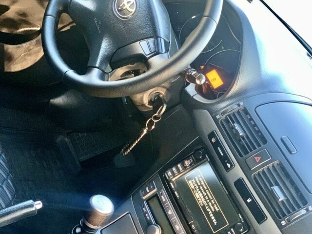 Сірий Тойота Авенсіс, об'ємом двигуна 2 л та пробігом 194 тис. км за 5500 $, фото 22 на Automoto.ua