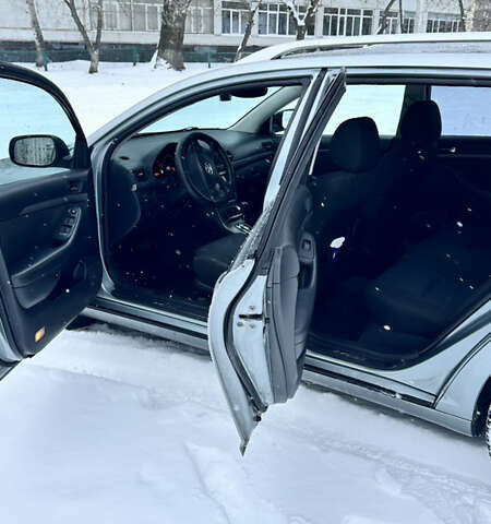 Серый Тойота Авенсис, объемом двигателя 1.8 л и пробегом 315 тыс. км за 6700 $, фото 14 на Automoto.ua