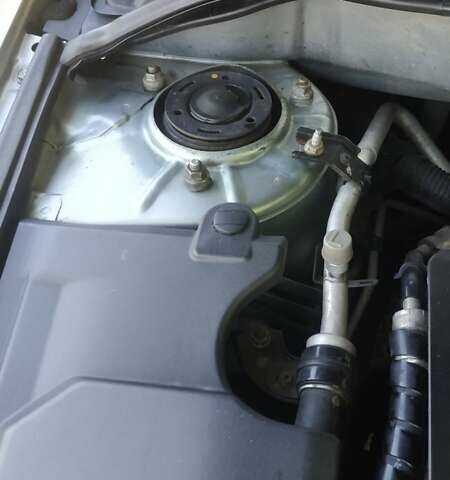 Сірий Тойота Авенсіс, об'ємом двигуна 2 л та пробігом 409 тис. км за 7000 $, фото 35 на Automoto.ua