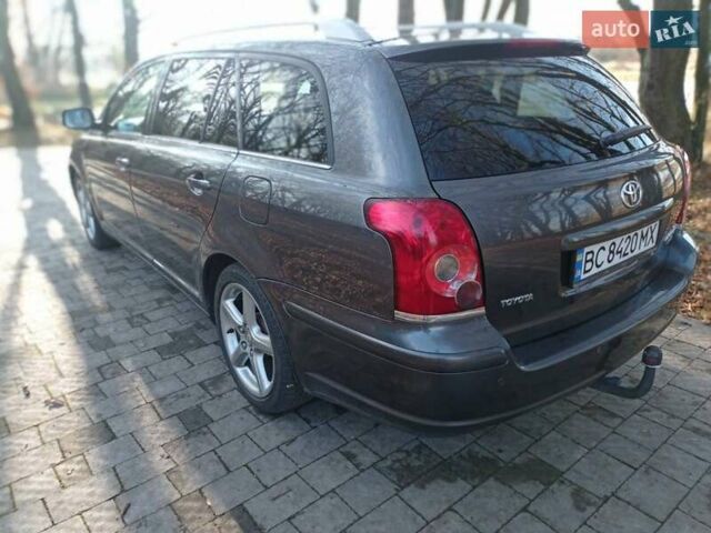 Серый Тойота Авенсис, объемом двигателя 2.2 л и пробегом 290 тыс. км за 6699 $, фото 5 на Automoto.ua
