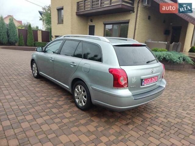Серый Тойота Авенсис, объемом двигателя 1.8 л и пробегом 205 тыс. км за 7650 $, фото 5 на Automoto.ua