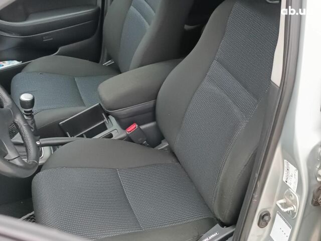 Серый Тойота Авенсис, объемом двигателя 2 л и пробегом 353 тыс. км за 6450 $, фото 30 на Automoto.ua