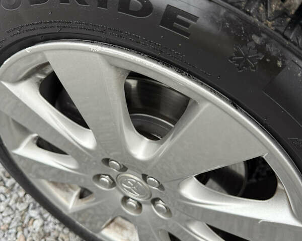 Серый Тойота Авенсис, объемом двигателя 2 л и пробегом 194 тыс. км за 7800 $, фото 66 на Automoto.ua