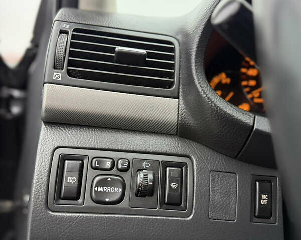 Серый Тойота Авенсис, объемом двигателя 2 л и пробегом 194 тыс. км за 7800 $, фото 109 на Automoto.ua