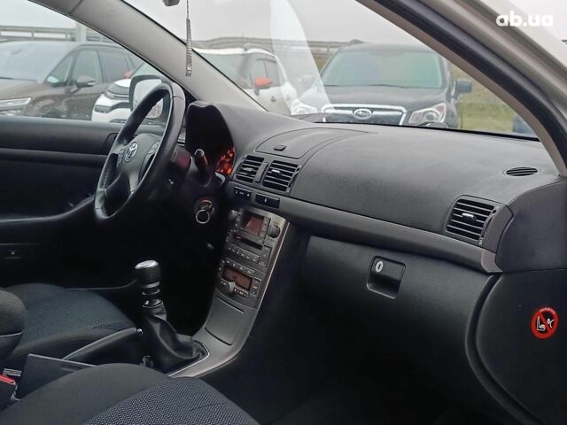 Серый Тойота Авенсис, объемом двигателя 2 л и пробегом 353 тыс. км за 6450 $, фото 35 на Automoto.ua