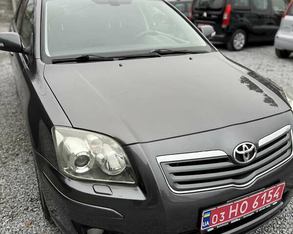 Серый Тойота Авенсис, объемом двигателя 2 л и пробегом 194 тыс. км за 7800 $, фото 19 на Automoto.ua