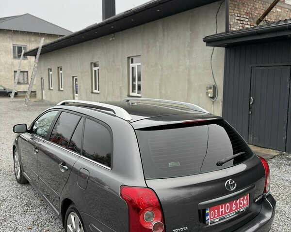 Серый Тойота Авенсис, объемом двигателя 2 л и пробегом 194 тыс. км за 7800 $, фото 7 на Automoto.ua