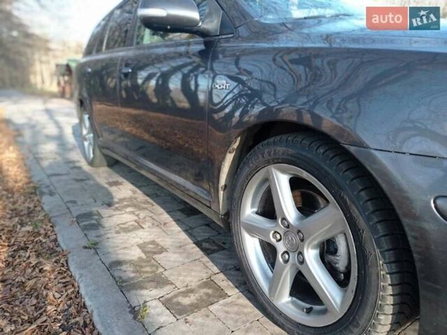 Серый Тойота Авенсис, объемом двигателя 2.2 л и пробегом 290 тыс. км за 6699 $, фото 7 на Automoto.ua