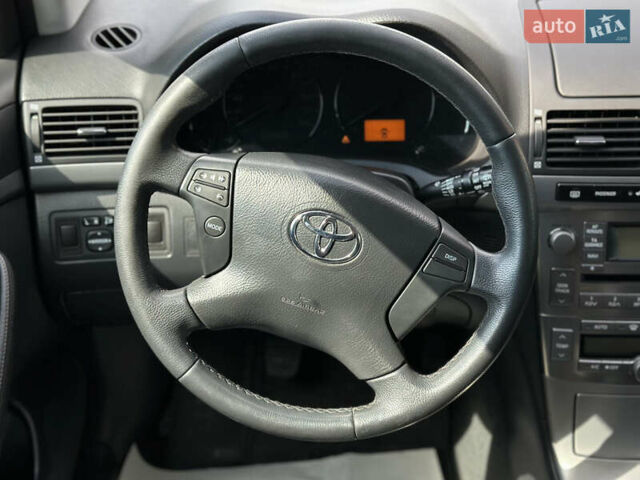 Сірий Тойота Авенсіс, об'ємом двигуна 2.23 л та пробігом 195 тис. км за 7999 $, фото 39 на Automoto.ua