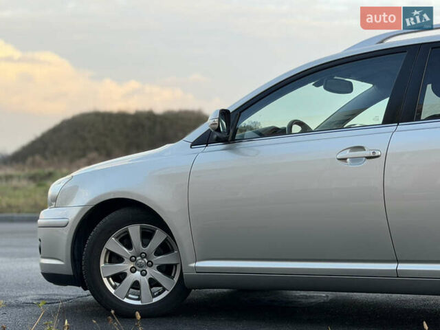 Серый Тойота Авенсис, объемом двигателя 1.79 л и пробегом 224 тыс. км за 8199 $, фото 8 на Automoto.ua