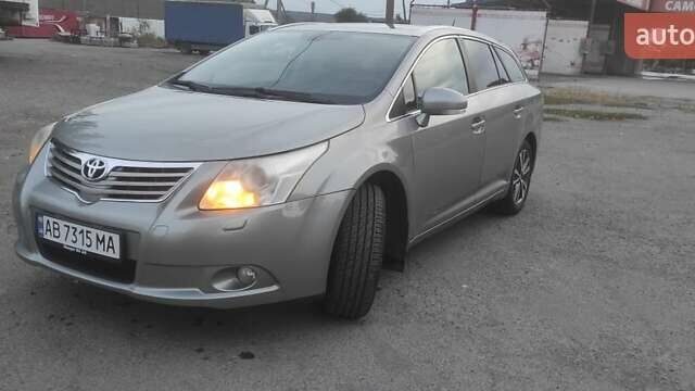 Сірий Тойота Авенсіс, об'ємом двигуна 1.8 л та пробігом 200 тис. км за 9200 $, фото 11 на Automoto.ua
