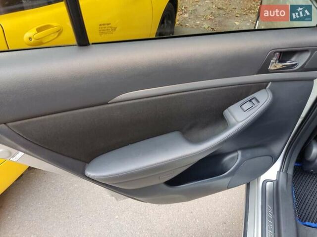 Серый Тойота Авенсис, объемом двигателя 2.01 л и пробегом 310 тыс. км за 7800 $, фото 18 на Automoto.ua