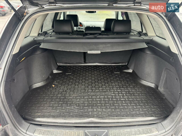 Серый Тойота Авенсис, объемом двигателя 2 л и пробегом 206 тыс. км за 7500 $, фото 18 на Automoto.ua