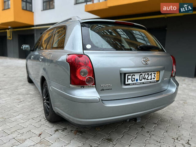 Серый Тойота Авенсис, объемом двигателя 1.8 л и пробегом 203 тыс. км за 7300 $, фото 8 на Automoto.ua