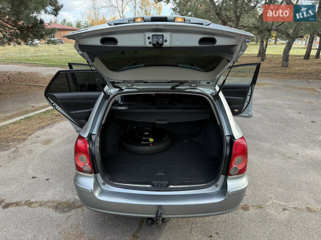 Серый Тойота Авенсис, объемом двигателя 1.8 л и пробегом 232 тыс. км за 6200 $, фото 7 на Automoto.ua