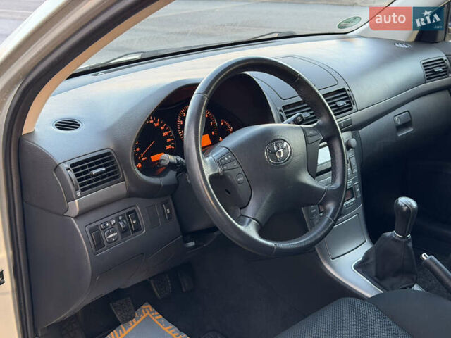 Серый Тойота Авенсис, объемом двигателя 1.79 л и пробегом 224 тыс. км за 8199 $, фото 51 на Automoto.ua