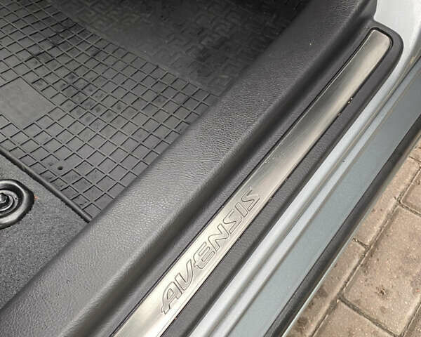 Серый Тойота Авенсис, объемом двигателя 1.8 л и пробегом 222 тыс. км за 6700 $, фото 26 на Automoto.ua