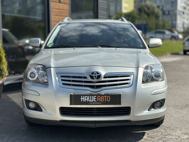 Сірий Тойота Авенсіс, об'ємом двигуна 2.2 л та пробігом 195 тис. км за 7700 $, фото 2 на Automoto.ua