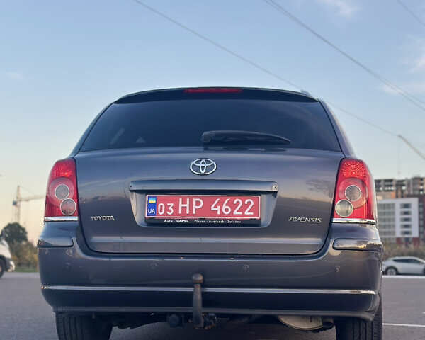 Серый Тойота Авенсис, объемом двигателя 1.8 л и пробегом 232 тыс. км за 7350 $, фото 11 на Automoto.ua