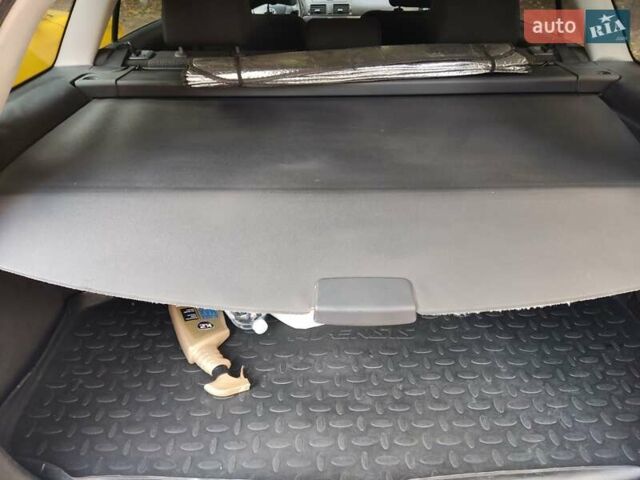 Серый Тойота Авенсис, объемом двигателя 2.01 л и пробегом 310 тыс. км за 7800 $, фото 16 на Automoto.ua