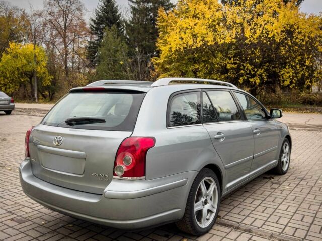 Серый Тойота Авенсис, объемом двигателя 2 л и пробегом 340 тыс. км за 3200 $, фото 6 на Automoto.ua
