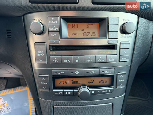 Серый Тойота Авенсис, объемом двигателя 1.79 л и пробегом 224 тыс. км за 8199 $, фото 23 на Automoto.ua
