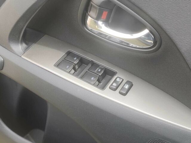 Сірий Тойота Авенсіс, об'ємом двигуна 2 л та пробігом 248 тис. км за 7200 $, фото 6 на Automoto.ua