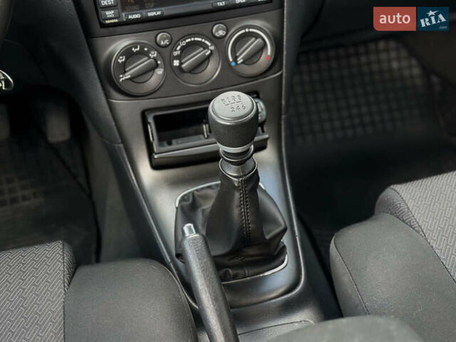 Сірий Тойота Авенсіс, об'ємом двигуна 2 л та пробігом 290 тис. км за 6500 $, фото 42 на Automoto.ua