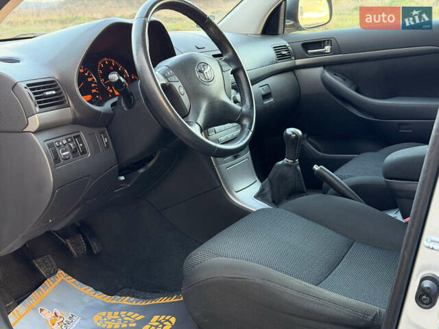 Серый Тойота Авенсис, объемом двигателя 1.79 л и пробегом 224 тыс. км за 8199 $, фото 65 на Automoto.ua