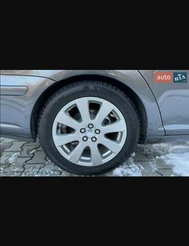 Сірий Тойота Авенсіс, об'ємом двигуна 2 л та пробігом 240 тис. км за 7200 $, фото 8 на Automoto.ua