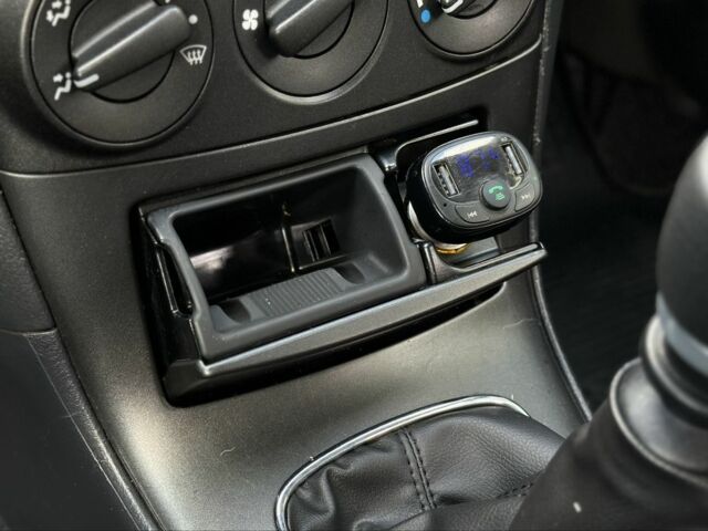 Серый Тойота Авенсис, объемом двигателя 2 л и пробегом 290 тыс. км за 6500 $, фото 19 на Automoto.ua