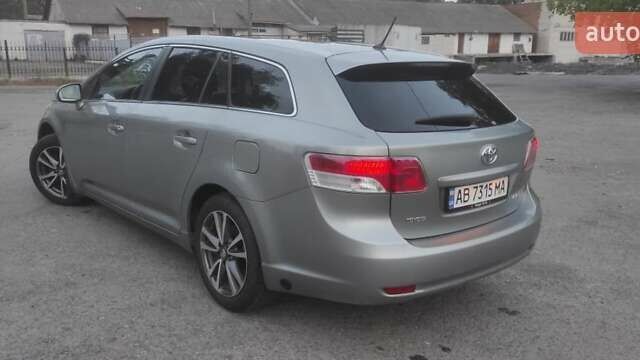 Сірий Тойота Авенсіс, об'ємом двигуна 1.8 л та пробігом 200 тис. км за 9200 $, фото 5 на Automoto.ua