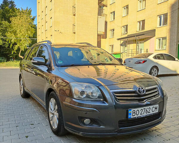 Серый Тойота Авенсис, объемом двигателя 2.23 л и пробегом 178 тыс. км за 6800 $, фото 2 на Automoto.ua