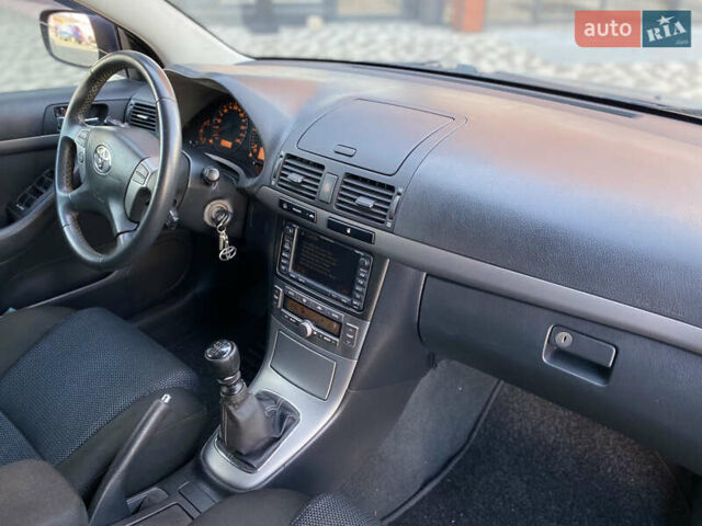 Серый Тойота Авенсис, объемом двигателя 2.2 л и пробегом 256 тыс. км за 5950 $, фото 10 на Automoto.ua